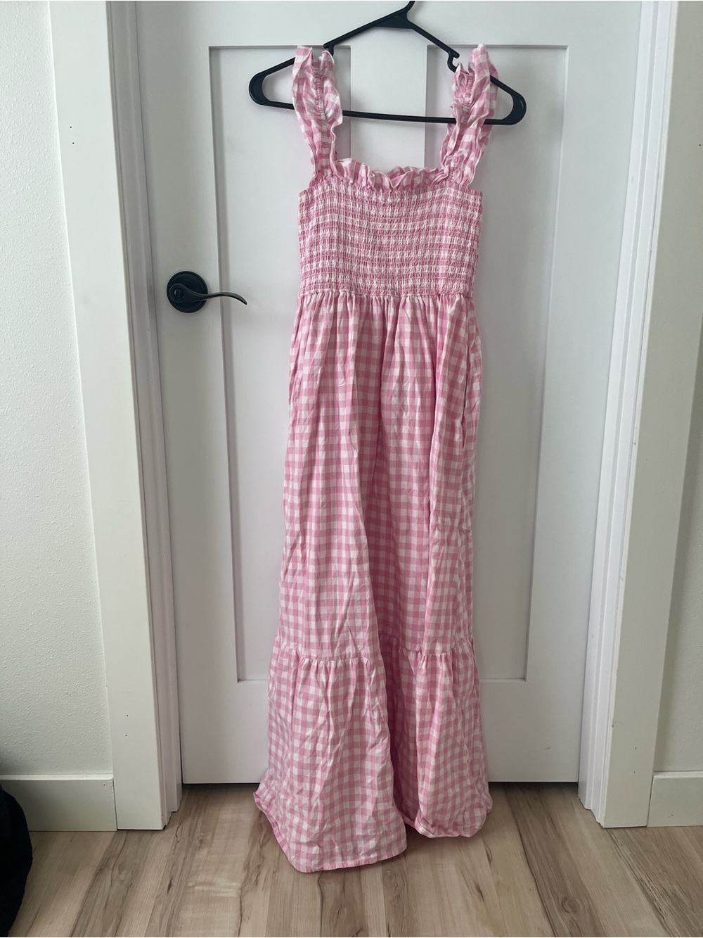 Women’s gingham pink dress